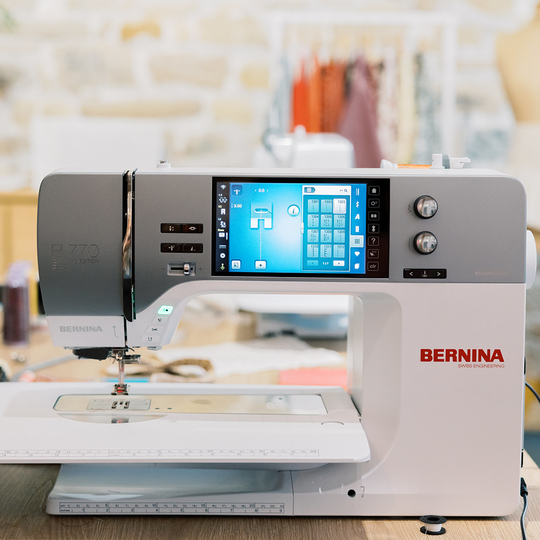 BERNINA 770 QE PRO mit Stickmodul image number